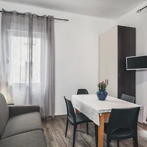 Bulldog Station With Private Wc, Ac, Tv Alojamento de Acomodação e Pequeno-almoço
