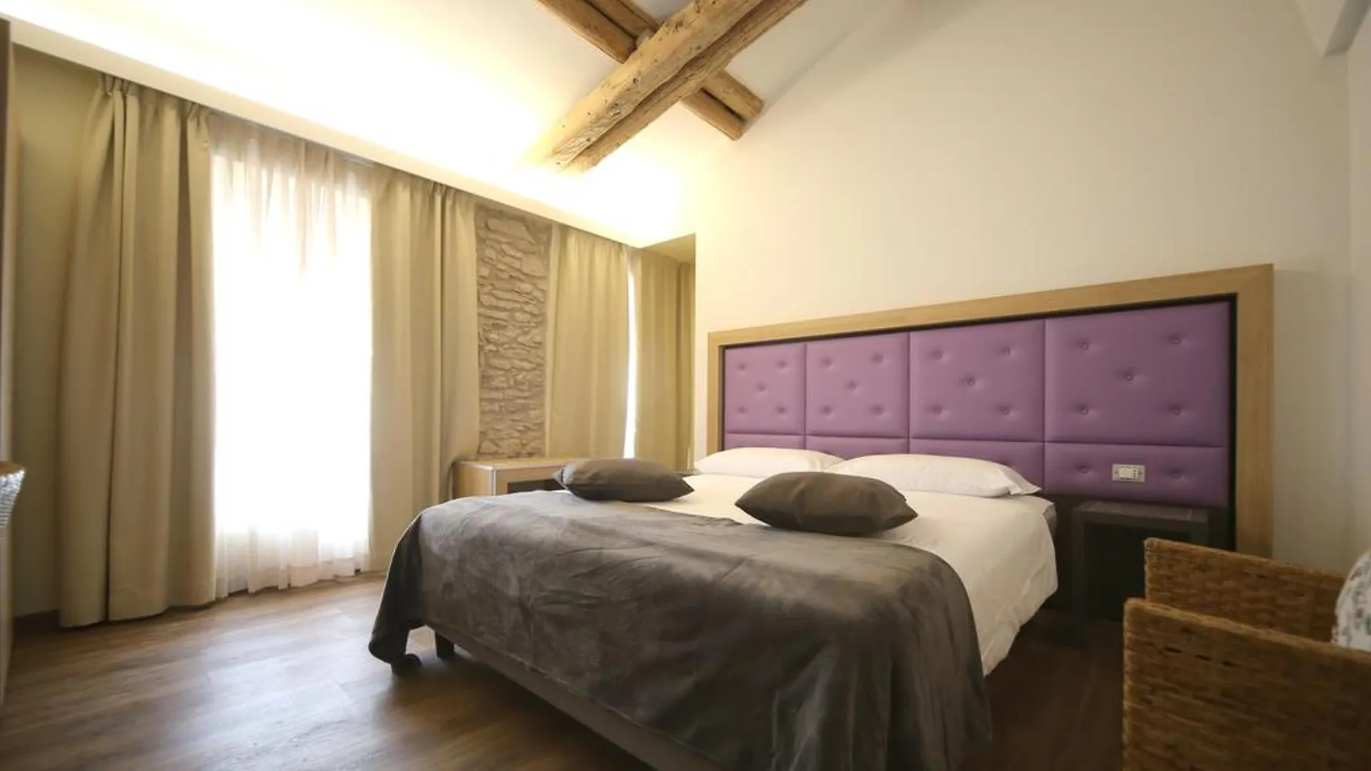 ****  Hotel Corona Spiazzi Di Caprino Itália